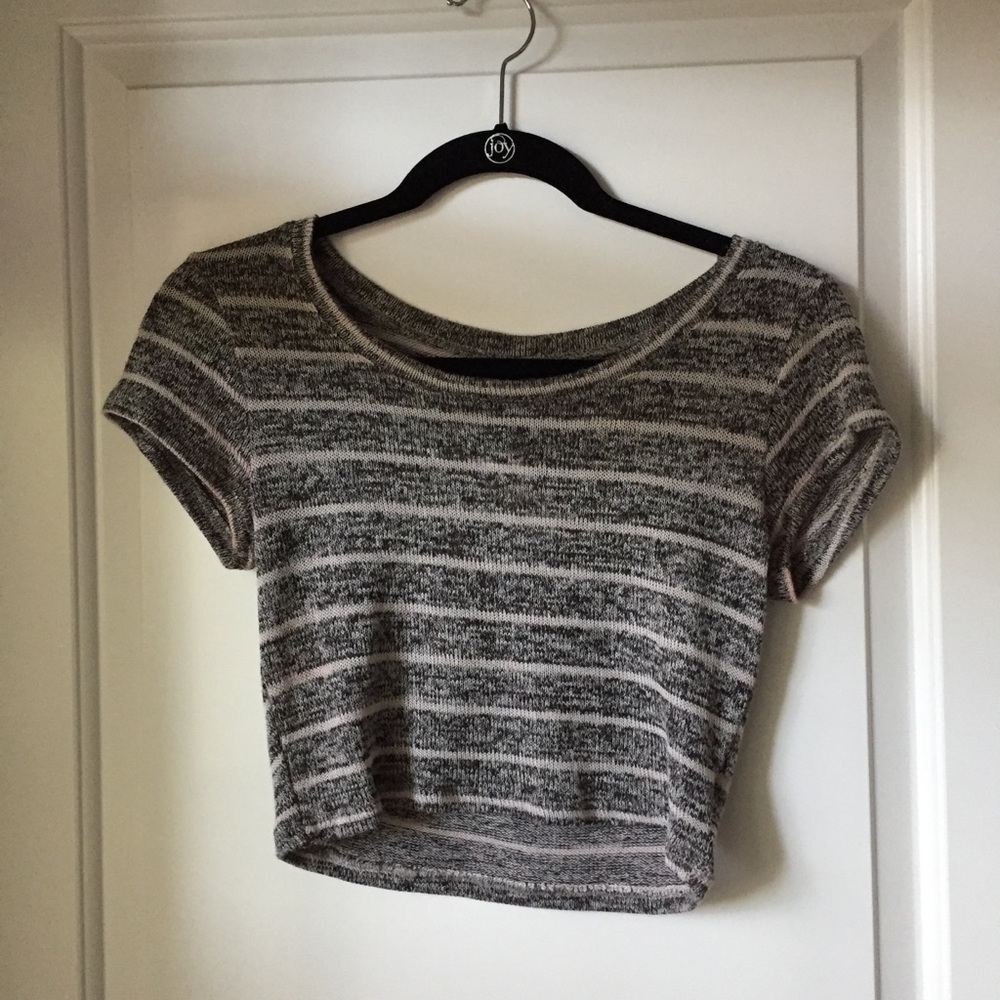 striped grey crop top